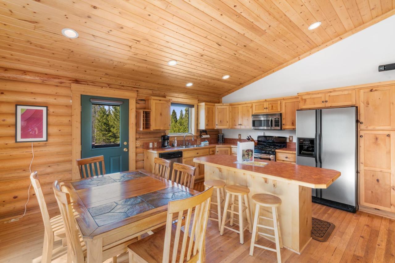 Lazy Fox Cabin West Yellowstone Ngoại thất bức ảnh