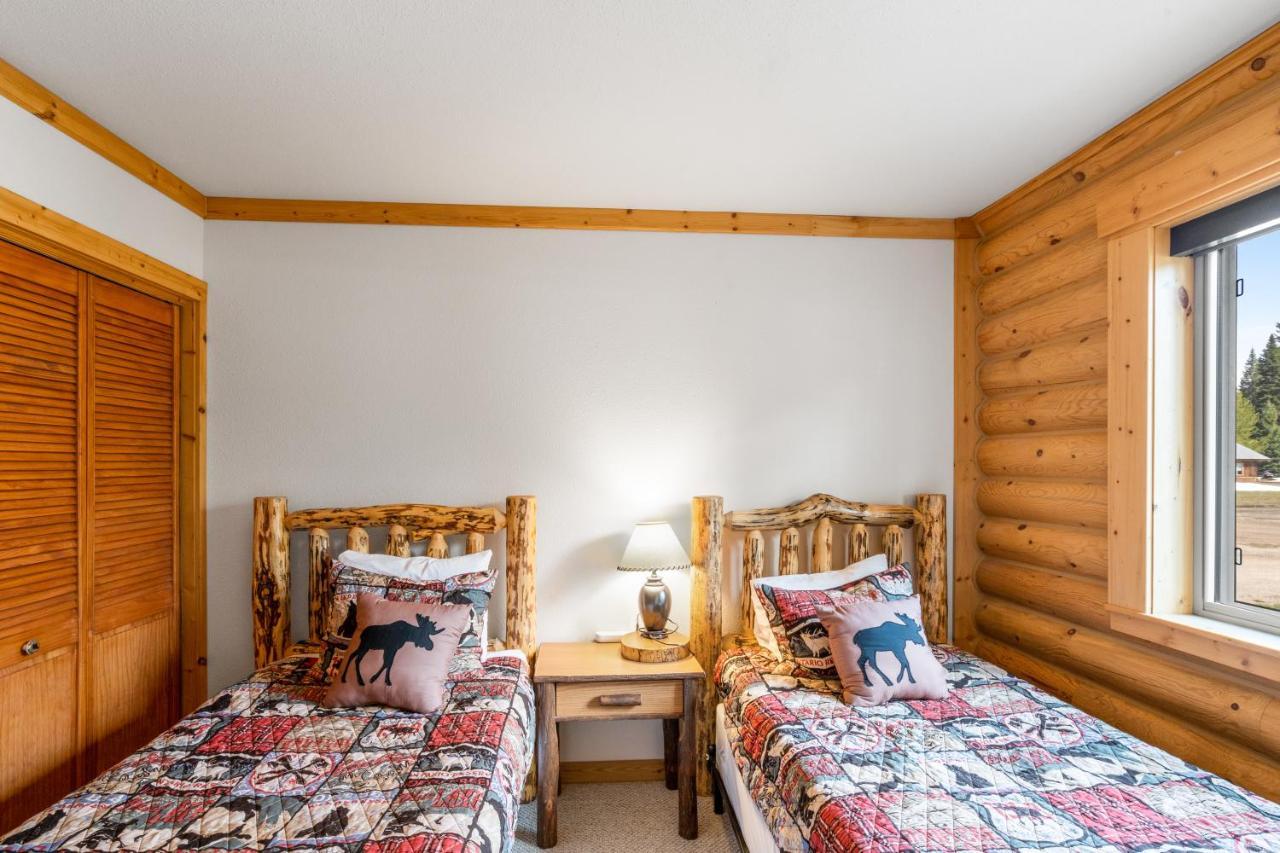 Lazy Fox Cabin West Yellowstone Ngoại thất bức ảnh