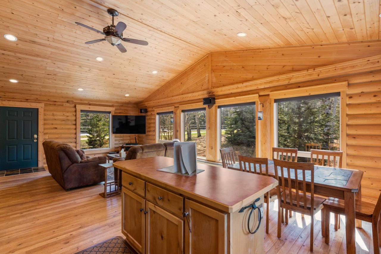 Lazy Fox Cabin West Yellowstone Ngoại thất bức ảnh