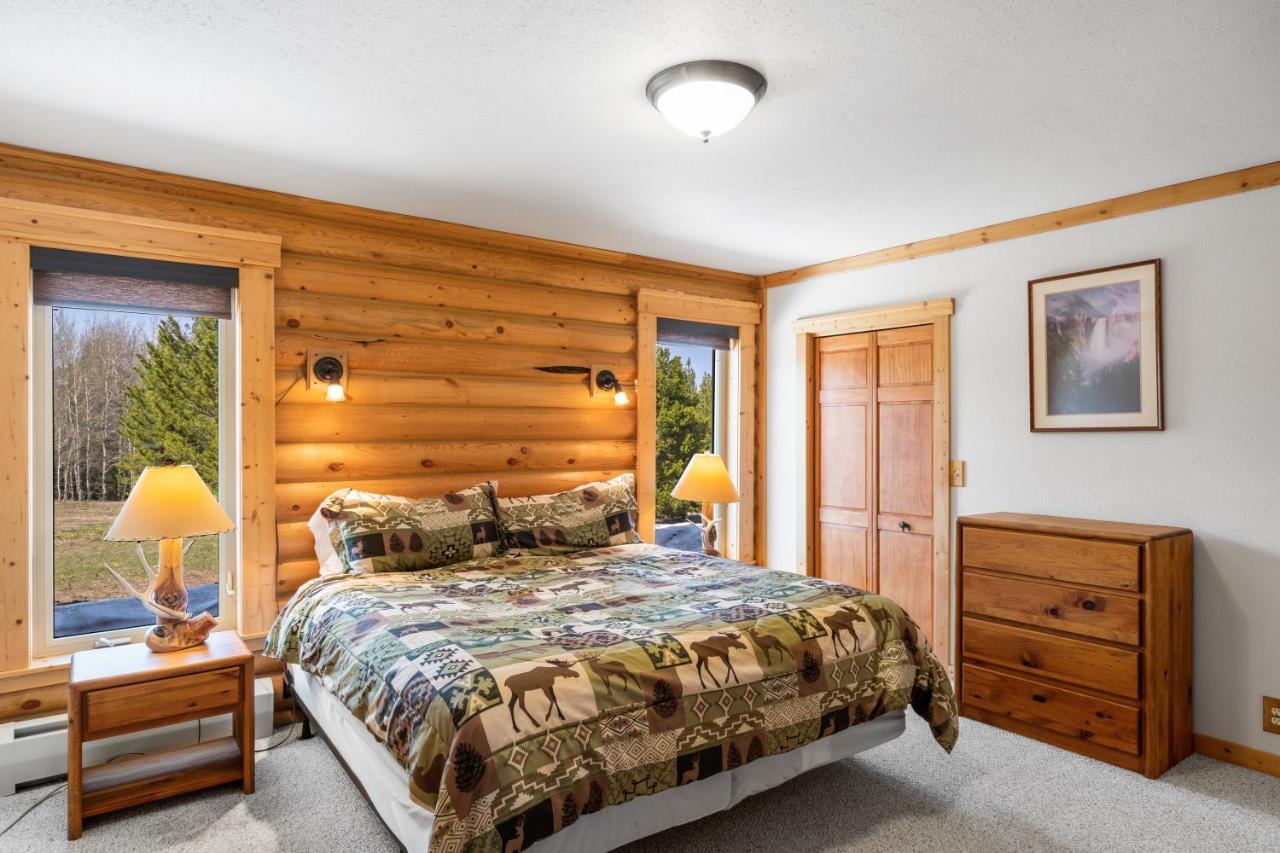 Lazy Fox Cabin West Yellowstone Ngoại thất bức ảnh