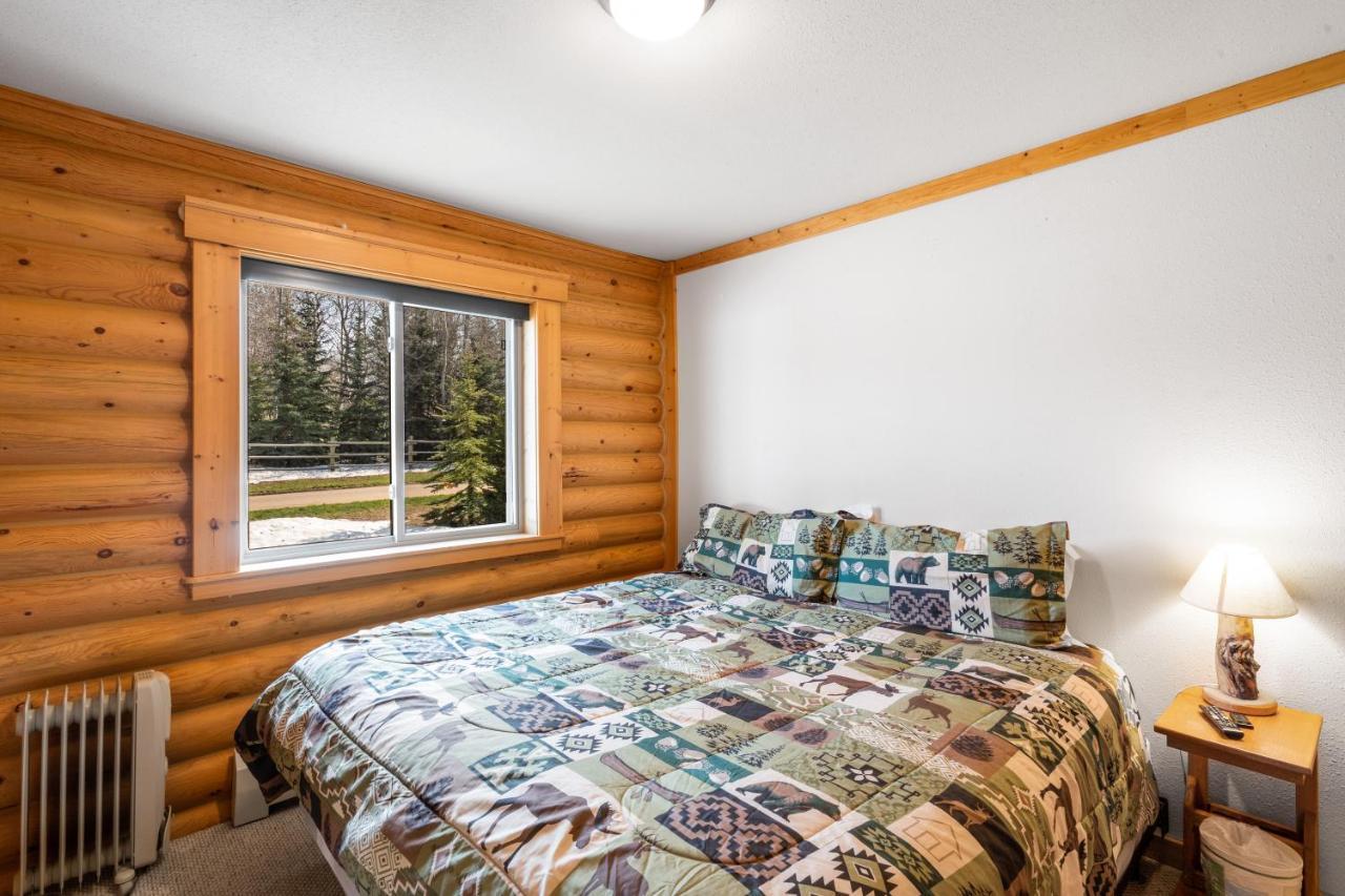 Lazy Fox Cabin West Yellowstone Ngoại thất bức ảnh