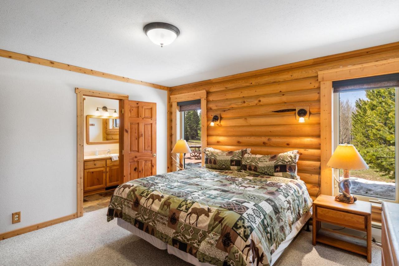 Lazy Fox Cabin West Yellowstone Ngoại thất bức ảnh